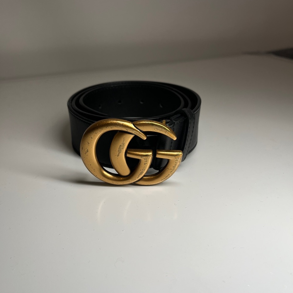 Gucci Black Leather Belt with Gold Double G Buckle